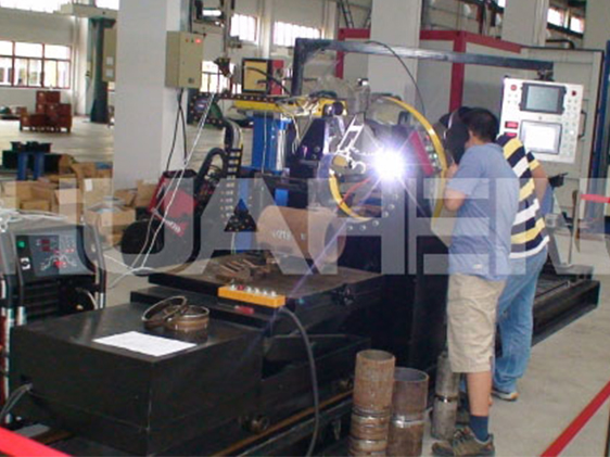 �ܵ�����վ